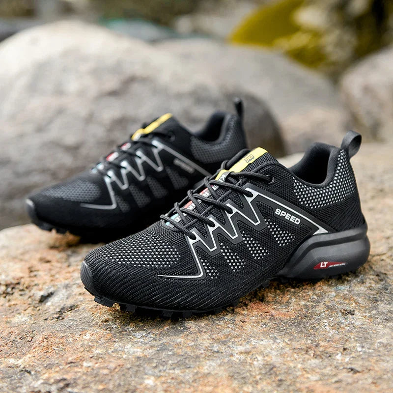 gorpcore shoes noir outdoor